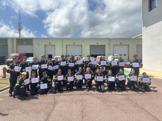 30 cadets de la sécurité civile ont reçu leur diplôme 30 cadets de la sécurité civile ont reçu leur diplôme