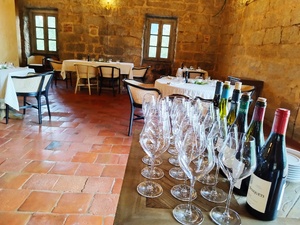 Le restaurant Sopravigna vient d'ouvrir, en même temps que l'hôtel. Tout le monde peut y accéder. Le restaurant Sopravigna vient d'ouvrir, en même temps que l'hôtel. Tout le monde peut y accéder.