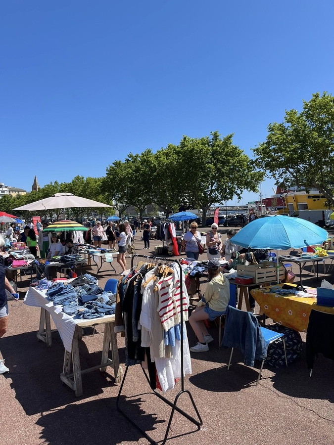 De belles affaires réalisées grâce aux jeunes du Centre Social F. Marchetti. De belles affaires réalisées grâce aux jeunes du Centre Social F. Marchetti.