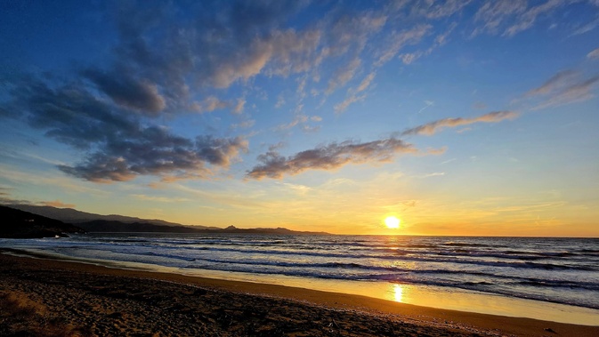 A màghjina : U sole calatu nantu à A Ferringule A màghjina : U sole calatu nantu à A Ferringule