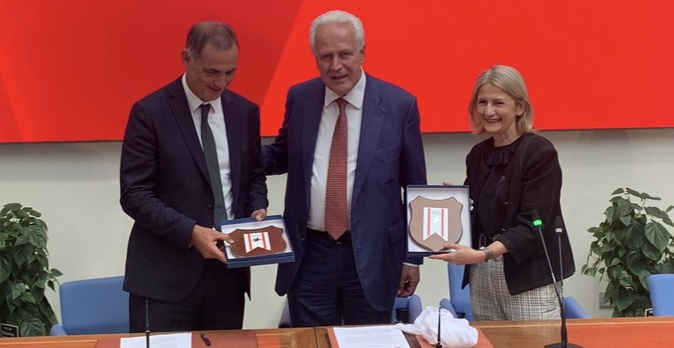 Les présidents Gilles Simeoni, Eugenio Giani et Nanette Maupertuis. Les présidents Gilles Simeoni, Eugenio Giani et Nanette Maupertuis.