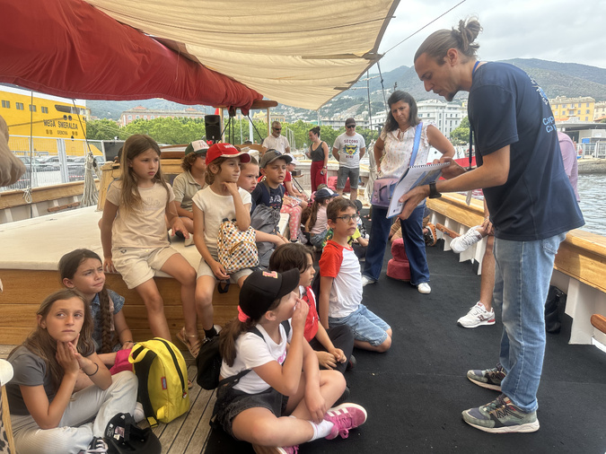 Des enfants ont été sensibilisés à la protection de la Méditerranée Des enfants ont été sensibilisés à la protection de la Méditerranée