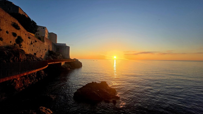 A màghjina : L’Aldilonda in l’oru di u ghjornu A màghjina : L’Aldilonda in l’oru di u ghjornu