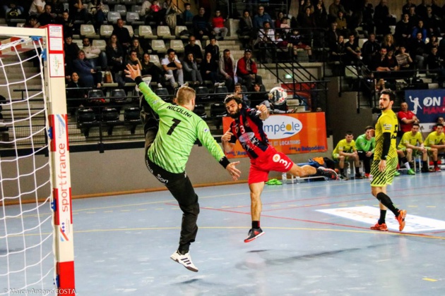 Kévin Trousselier auteur de 5 buts face à Thomas Nicolini. Kévin Trousselier auteur de 5 buts face à Thomas Nicolini.