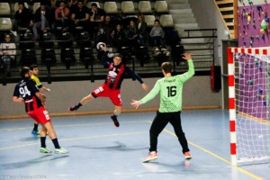 Tony Brunetti a donné du fil à retordre aux deux gardiens de Martigues. Tony Brunetti a donné du fil à retordre aux deux gardiens de Martigues.
