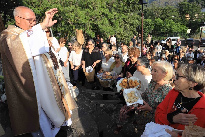 Corte : les fidèles réunis dès l’aube pour célébrer la Saint-Antoine Corte : les fidèles réunis dès l’aube pour célébrer la Saint-Antoine