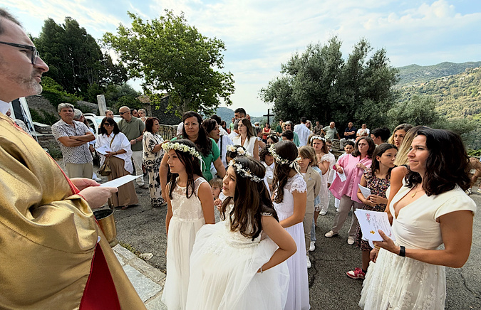 Communions à Santa Maria di Lota : un moment fort à l’église de Figarella Communions à Santa Maria di Lota : un moment fort à l’église de Figarella