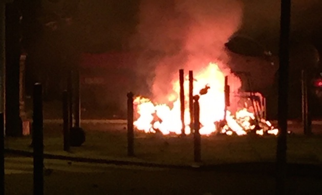 Après-match de Reims : Incidents devant le commissariat de Bastia Après-match de Reims : Incidents devant le commissariat de Bastia