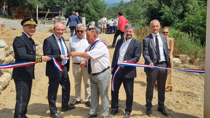 À Bisinchi, le ministre Laurent Marcangeli pose la première pierre d’un chantier symbolique À Bisinchi, le ministre Laurent Marcangeli pose la première pierre d’un chantier symbolique