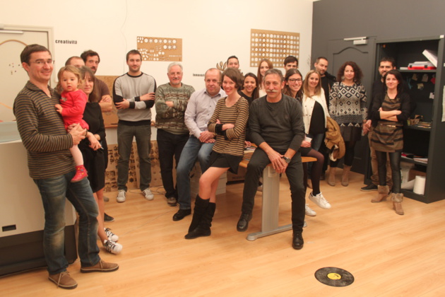 Une partie de l'équipe du Fab Lab et de ses visiteurs