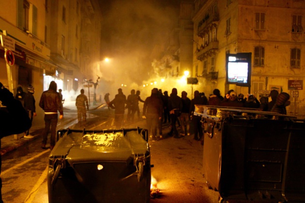 Le rassemblement de Corte dégénère : Affrontements entre force de l'ordre et manifestants Le rassemblement de Corte dégénère : Affrontements entre force de l'ordre et manifestants