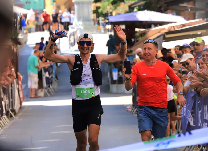 Bart Przedwojewski, vainqueur du Restonica Trail. Studio Photos Grazi Ritratti Bart Przedwojewski, vainqueur du Restonica Trail. Studio Photos Grazi Ritratti