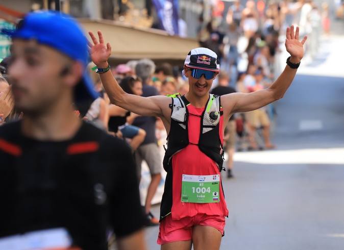 Corte : Bart Przedwojewski intouchable sur le Restonica Trail Corte : Bart Przedwojewski intouchable sur le Restonica Trail