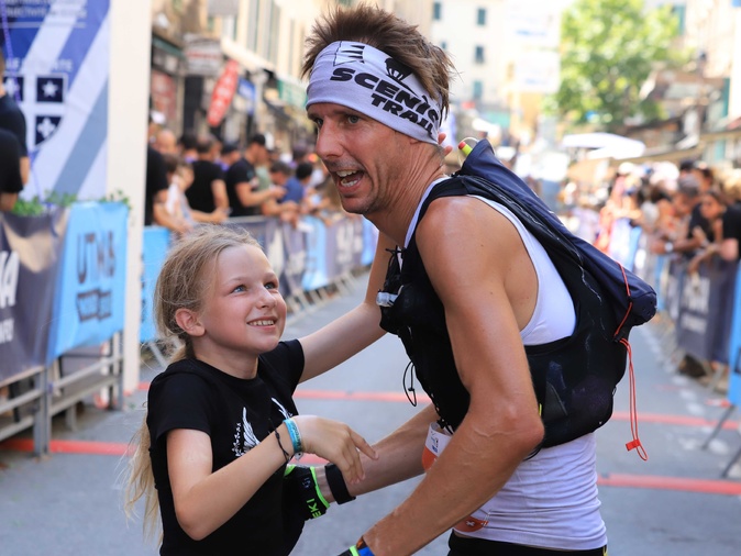 Corte : Bart Przedwojewski intouchable sur le Restonica Trail Corte : Bart Przedwojewski intouchable sur le Restonica Trail