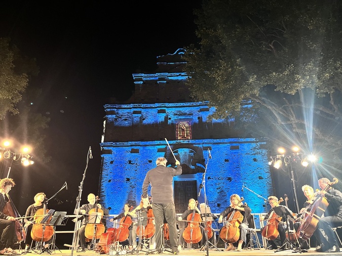 Les Violoncelles de Moita soufflent leurs 25 bougies ! Les Violoncelles de Moita soufflent leurs 25 bougies !