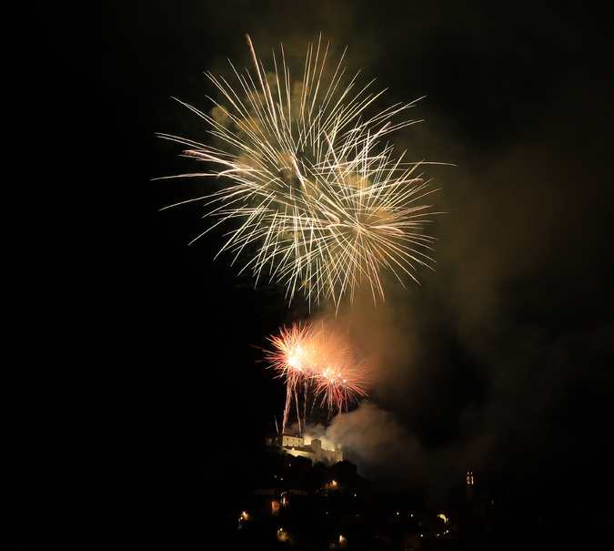 Des milliers de spectateurs pour le feu d’artifice du 14-Juillet à Corte Des milliers de spectateurs pour le feu d’artifice du 14-Juillet à Corte