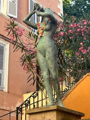 Bastia : La muse de bronze s’est tue Bastia : La muse de bronze s’est tue