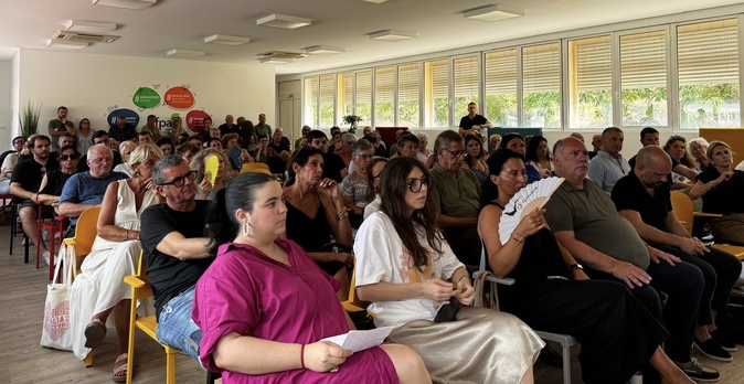Un cunsigliu naziunale de Femu a Corsica s'est tenu, dimanche 20 juillet, à Corti. Un cunsigliu naziunale de Femu a Corsica s'est tenu, dimanche 20 juillet, à Corti.