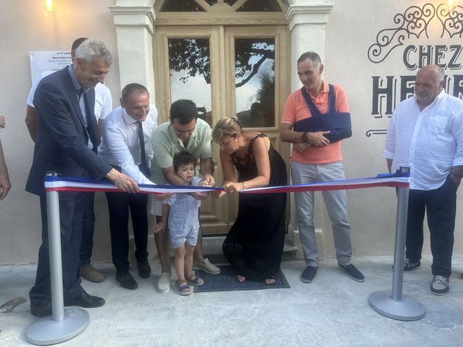 L'établissement Chez Henri a été inauguré ce lundi à San Martino di Lota L'établissement Chez Henri a été inauguré ce lundi à San Martino di Lota