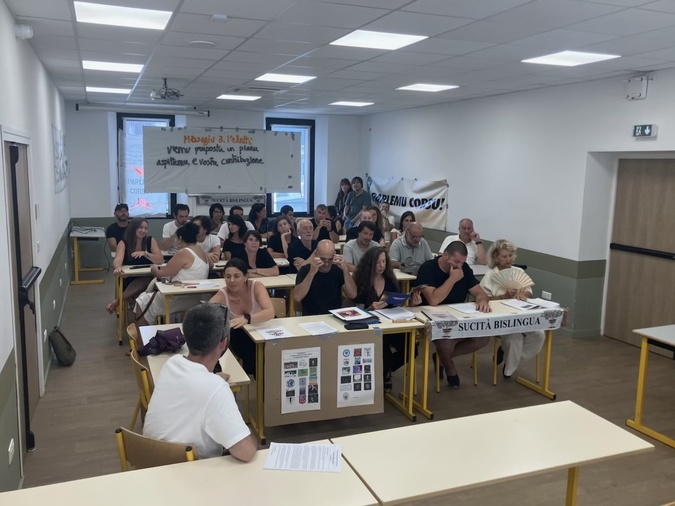 Parlemu Corsu lampa torna u so chjama à a CdC : « A lingua corsa ùn pò più aspittà » Parlemu Corsu lampa torna u so chjama à a CdC : « A lingua corsa ùn pò più aspittà »