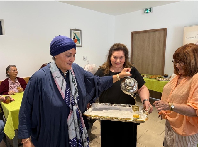 A Ste Dévote, les "Femmes Méditerranéennes Unies" ont offert thé à la menthe et gourmandises A Ste Dévote, les "Femmes Méditerranéennes Unies" ont offert thé à la menthe et gourmandises