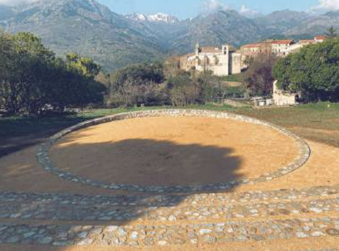 À Vallica, un théâtre en pleine nature pour porter la parole sur scène À Vallica, un théâtre en pleine nature pour porter la parole sur scène