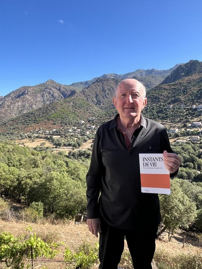 « Instants de vie » de Pierre-Dominique Sammarcelli, un recueil de poèsies sur le thème, ouvert et profond, de la vie  humaine, ses moments, ses valeurs, ses joies comme ses épreuves.