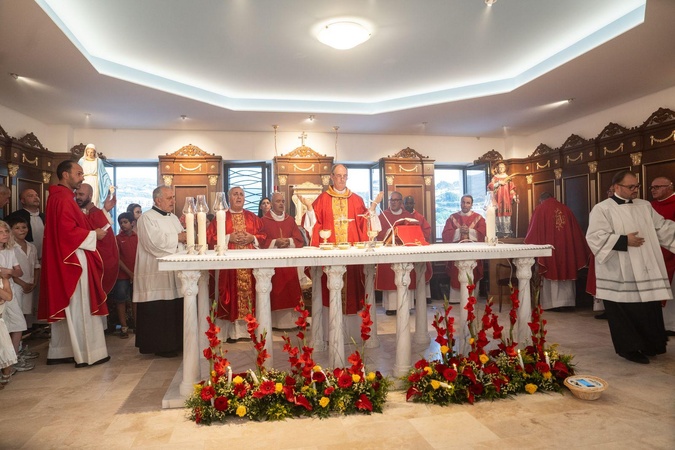 Le cardinal Bustillo a consacré la nouvelle église paroissiale de Porticcio Le cardinal Bustillo a consacré la nouvelle église paroissiale de Porticcio