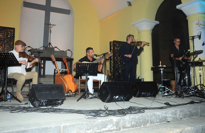 Corte sous le charme des mandolines Corte sous le charme des mandolines