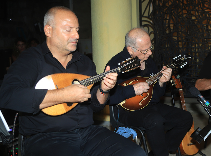 Corte sous le charme des mandolines