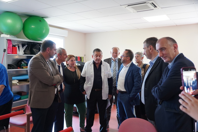 Le déplacement du ministre de la Santé à l'hôpital de Bonifacio n'était pas ouvert à la presse. PHOTO VILLE DE BONIFACIO