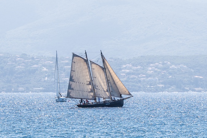 EN IMAGES - La Corsica Classic a pris le large depuis Ajaccio