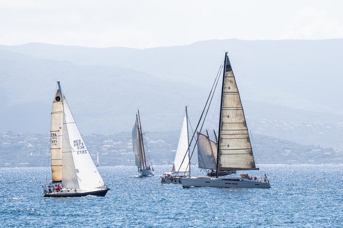 EN IMAGES - La Corsica Classic a pris le large depuis Ajaccio EN IMAGES - La Corsica Classic a pris le large depuis Ajaccio