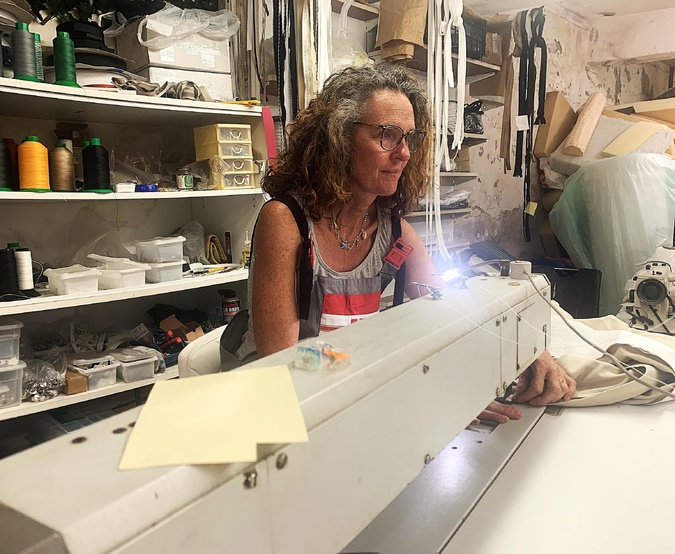 Portivechju : Séverine Delrieux, la passion de fil en aiguille Portivechju : Séverine Delrieux, la passion de fil en aiguille