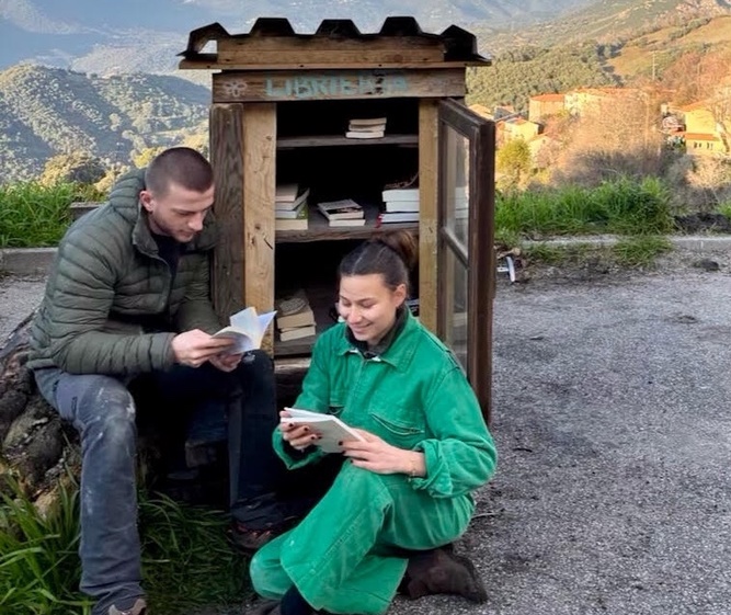 De Cuttoli-Corticchiato aux quartiers d'Ajaccio, l'association « A Nuciola » partage son amour du cinéma
