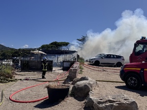 Ile-Rousse : un incendie, parti d’une friteuse, détruit le restaurant Ile-Rousse : un incendie, parti d’une friteuse, détruit le restaurant