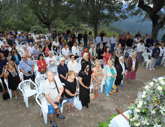 Plusieurs centaines de fidèles ont particpé ç la messe célébrée, par le Père Vincent, en ce jour de la Nativité de la Vierge à Pancheraccia