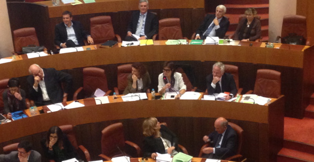 Les rangs de la droite. Les rangs de la droite.