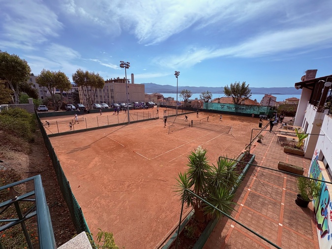 Le Tennis Club du Casone est désormais géré directement par la Ville d'Ajaccio.