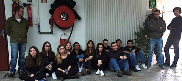 Les militants de Ghjuventù Indipendentista expulsés des préfectures de Corse Les militants de Ghjuventù Indipendentista expulsés des préfectures de Corse