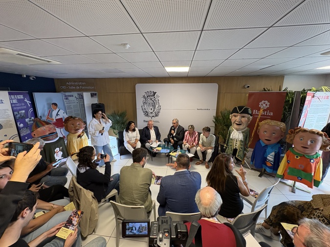 Présentation de cette 34e édition de l'APLEC par Mattea Lacave, Ivan Besora, Pierre Savelli, Anne-Laure Santucci et Joan Fuentes.