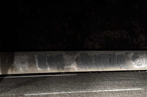 La mairie de Vivario et son équipe ont rapidement agi pour recouvrir ces tags injurieux (Photo DR)