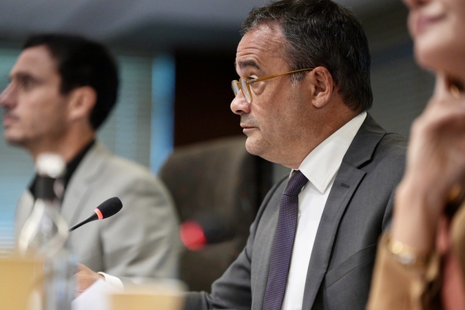 Stéphane Sbraggia a réitéré sa volonté de garder la concession du port Charles Ornano en séance du conseil municipal ( Photos : Paule Santoni).