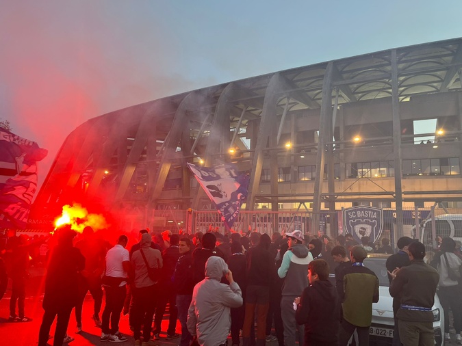 SC Bastia-Dunkerque : les supporters au devant des joueurs corses