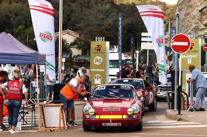 25e Tour de Corse historique - Bertrand Fassio (Porsche) toujours en tête à Bonifacio