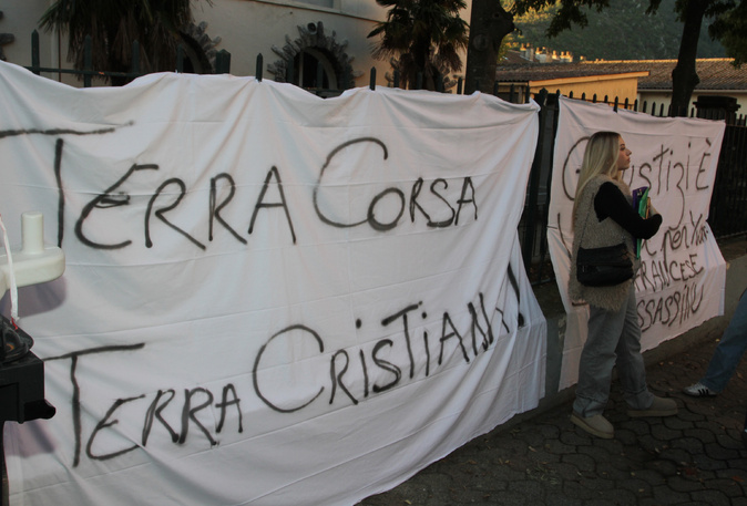Double protestation des lycéens, le lycée de Corte bloqué