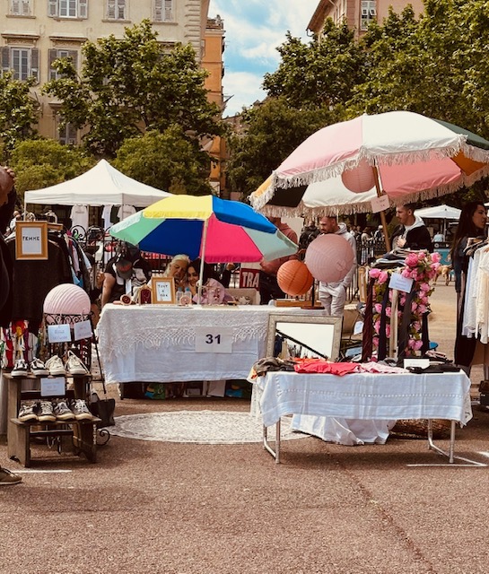 Bastia : la place Saint-Nicolas passe en mode vintage