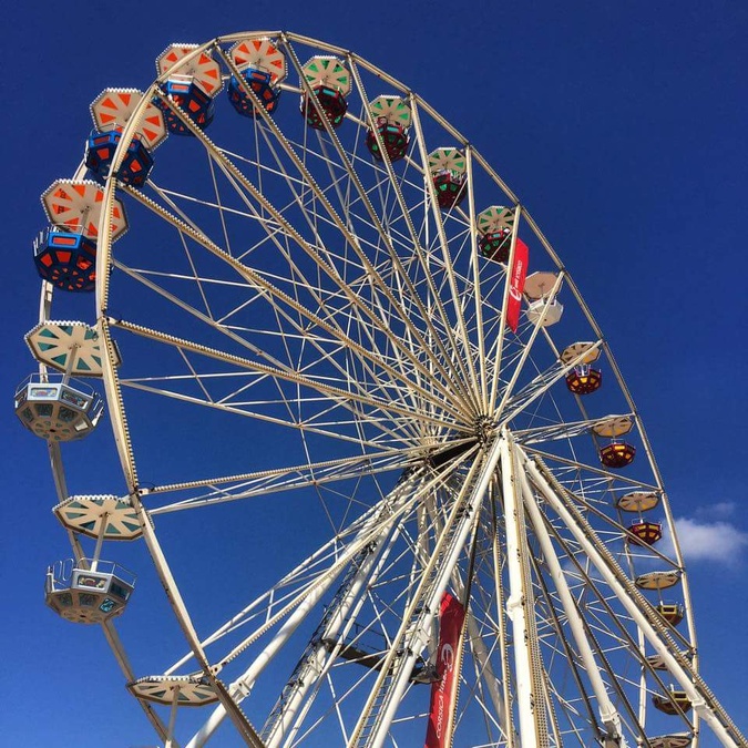 ​Ajaccio : La grande roue de la Place Miot, c’est fini ! Le parking gratuit rouvre ses 120 places
