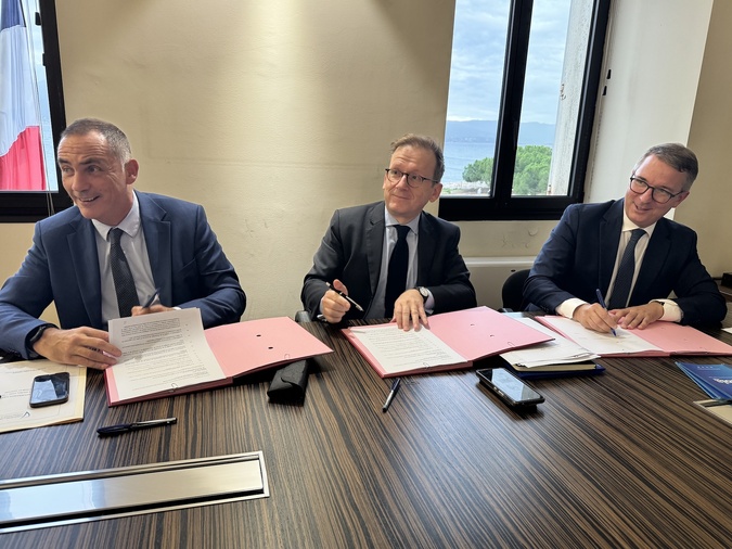 Langue corse : une convention pour renforcer la formation des enseignants Langue corse : une convention pour renforcer la formation des enseignants