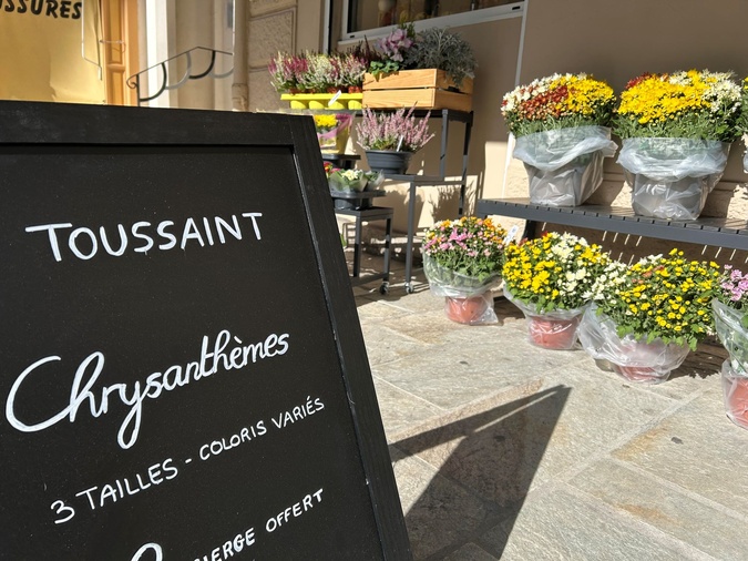 Toussaint et Chrysanthèmes : Une double tradition qui perdure en Corse selon les fleuristes ajacciens